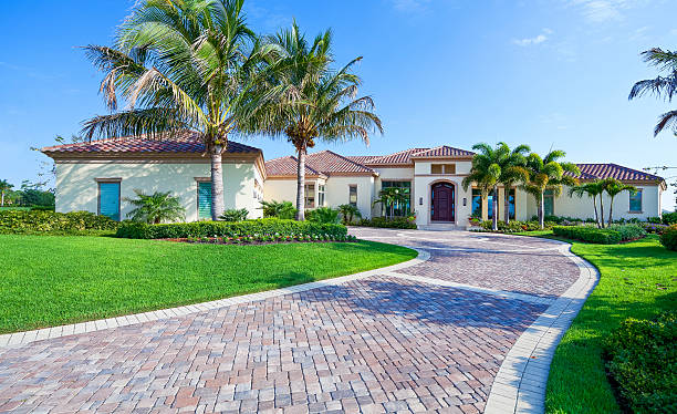 Best Custom Driveway Pavers  in Williston Highlands, FL